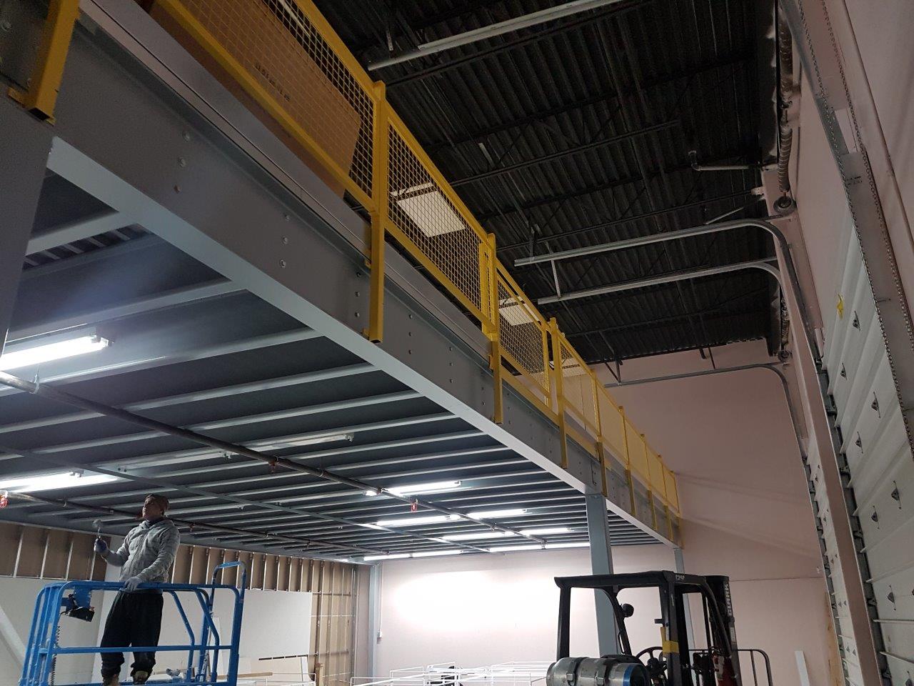 Steel mezzanine construction